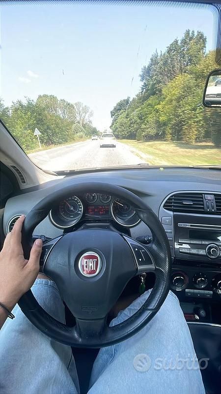 Usata Fiat Bravo 120 CV (88 kW) 2010 Utilitaria
