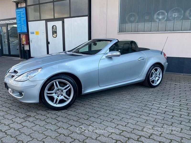 Gebraucht Mercedes SLK200 163 PS (119 kW) 2005 Silber Cabrio