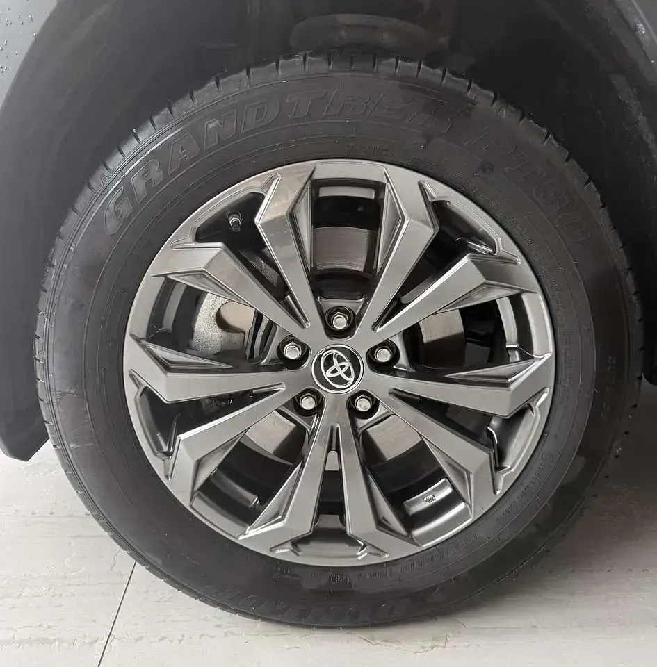 Usata Toyota RAV4 Hybrid Style 218 CV (160 kW) 2023 Bianco SUV
