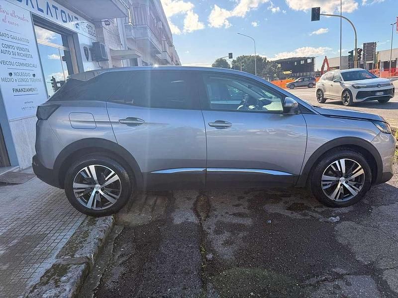 Usata Peugeot 3008 Business-Line 131 CV (96 kW) 2021 Argento SUV