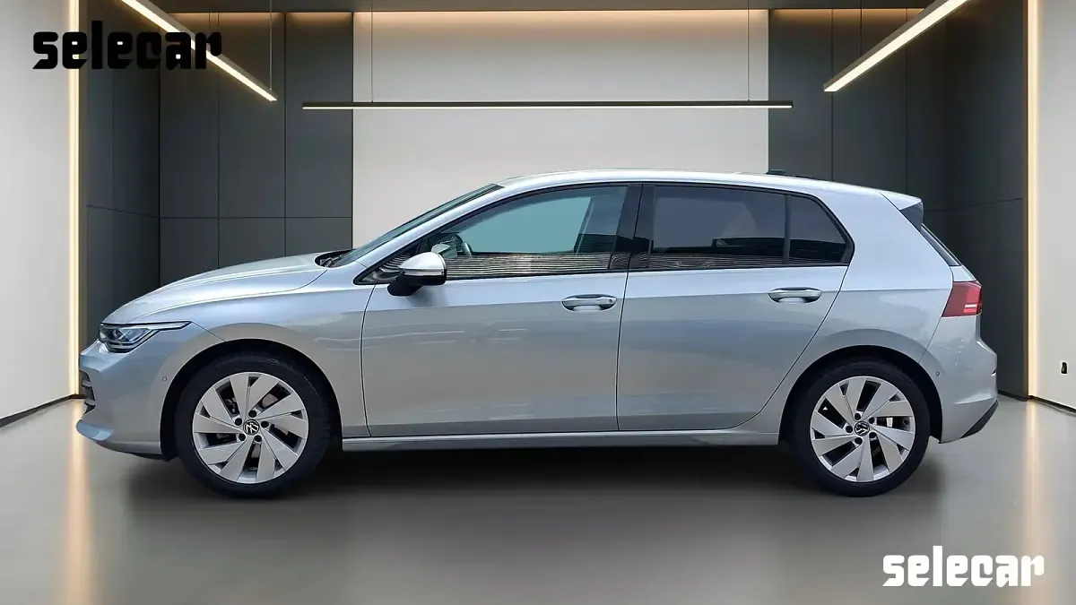 Usata VW Golf VIII Edition 116 CV (85 kW) 2024 Grigio Berlina