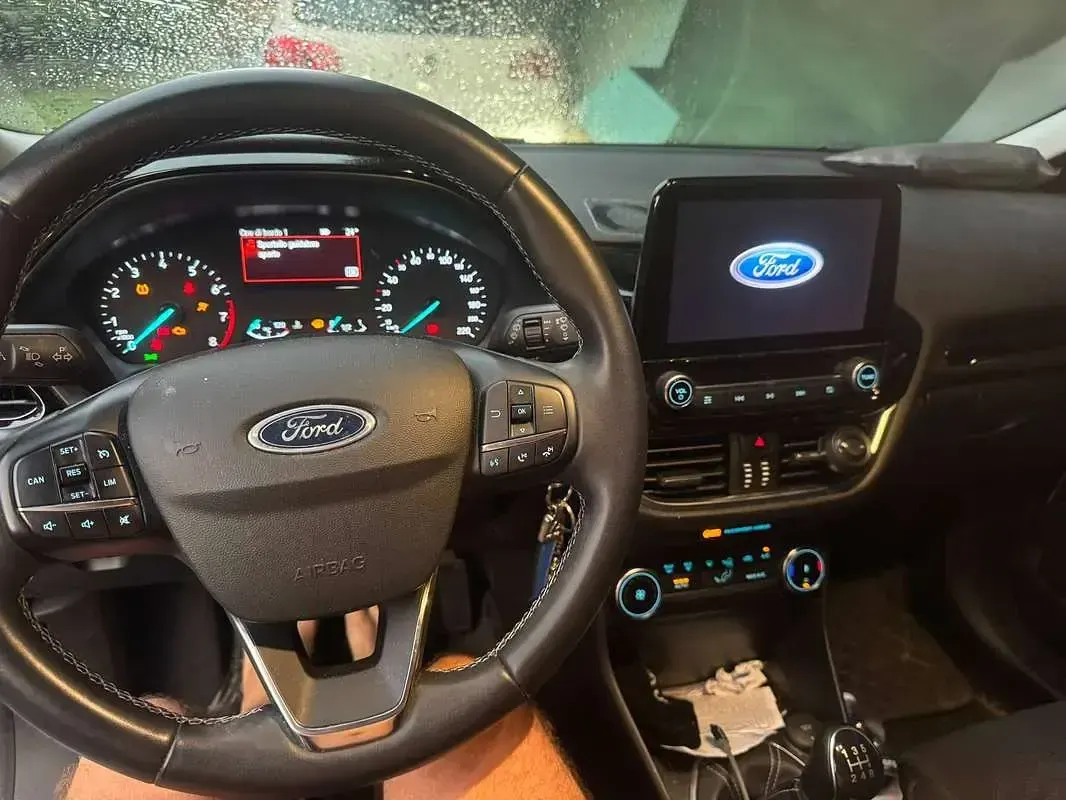 Usata Ford Fiesta Titanium 75 CV (55 kW) 2024 Bianco Berlina