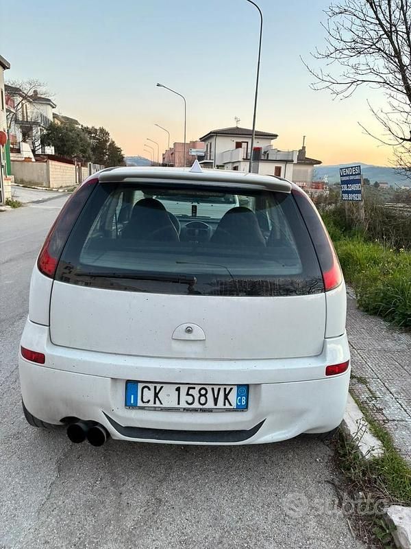 Usata Opel Corsa 2006 Bianco Utilitaria