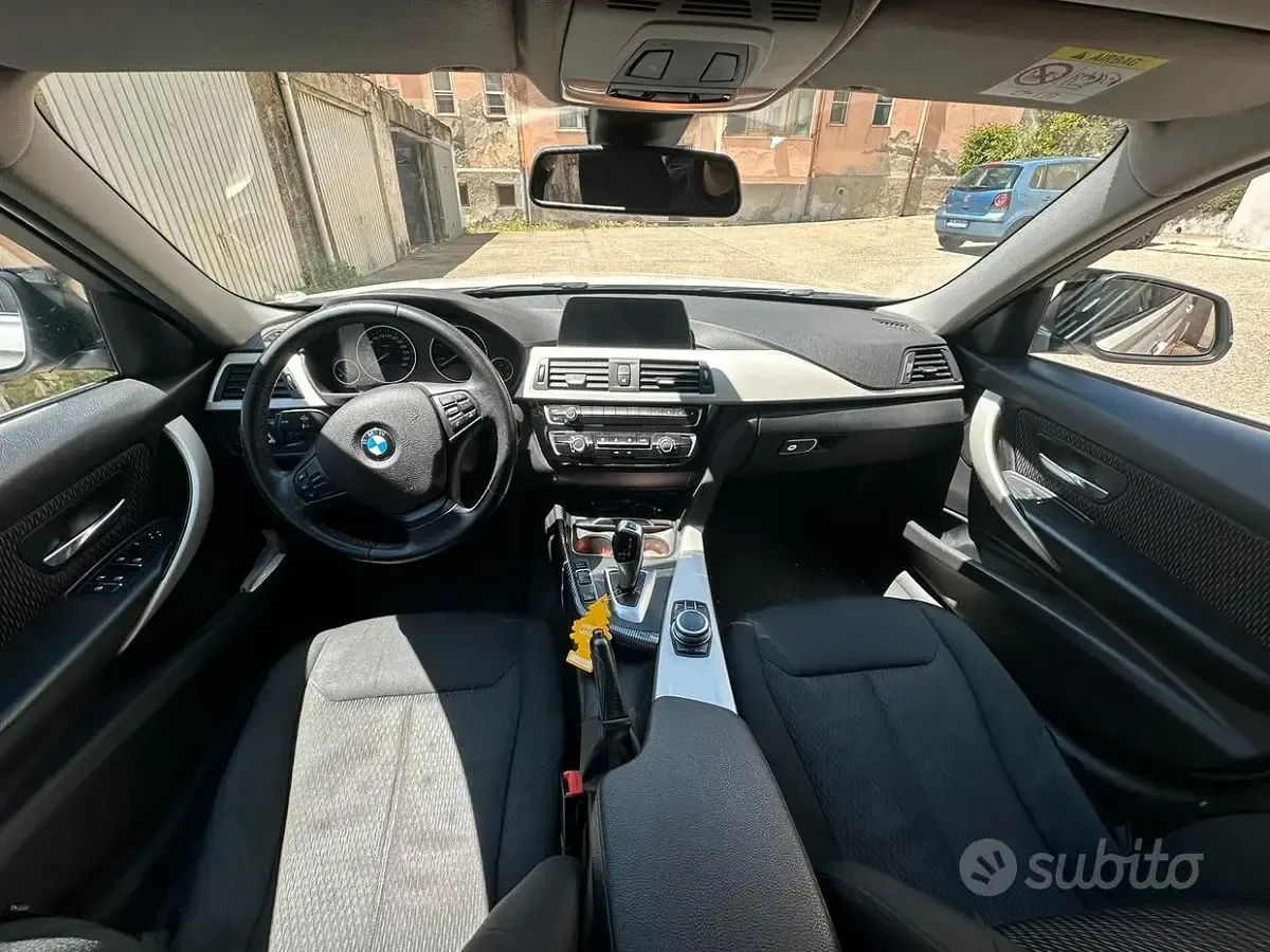 Usata BMW 318 Advantage 150 CV (110 kW) 2017 Bianco Station wagon