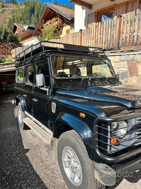 Usata Land Rover Defender 86 CV (63 kW) 2008 Nero SUV