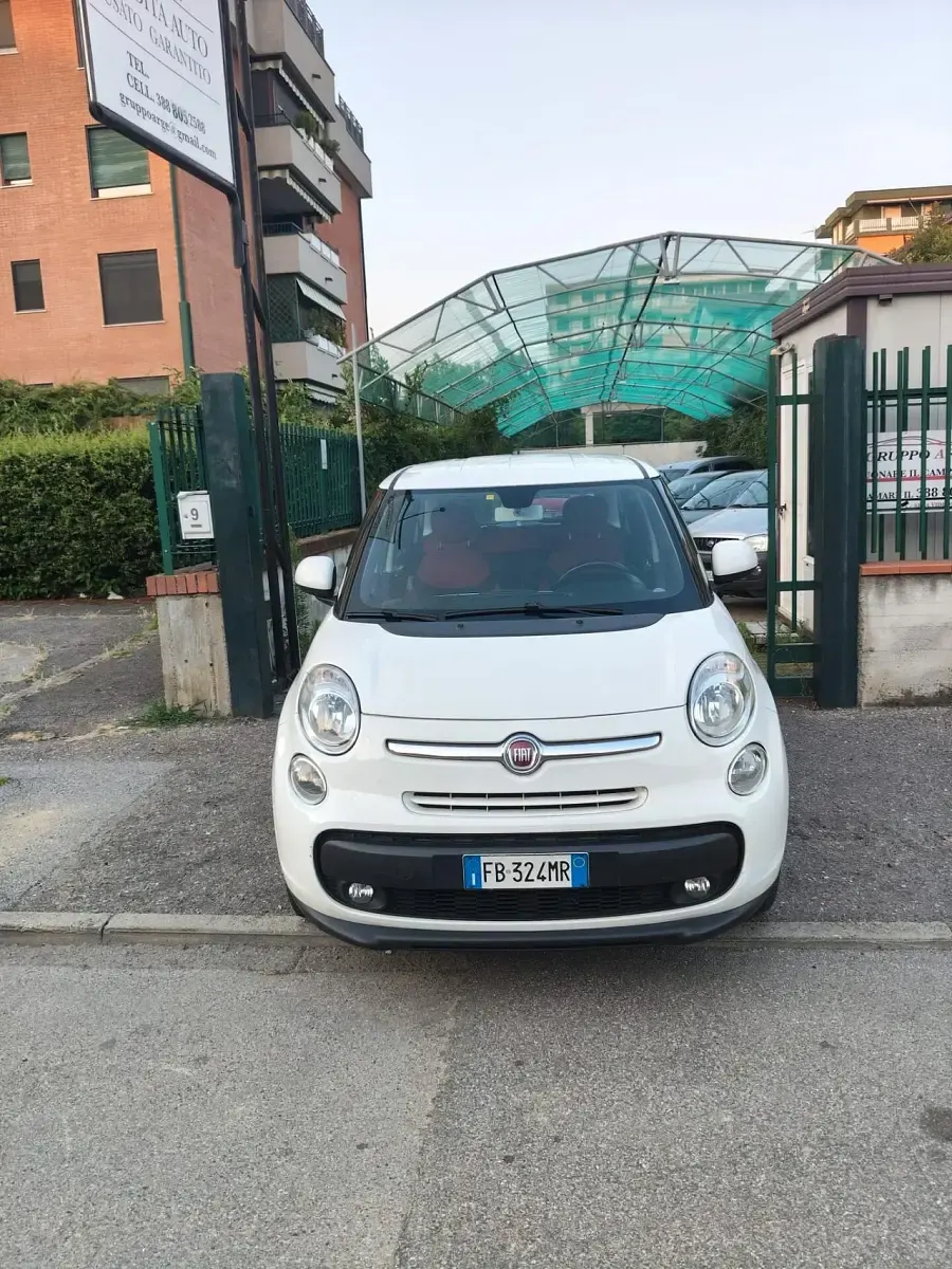 Usata Fiat 500L Living 80 CV (58 kW) 2015 Bianco Monovolume