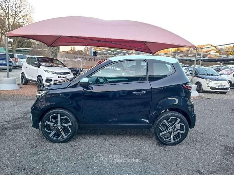 Nuova Aixam City Pack 2026 Nero Utilitaria