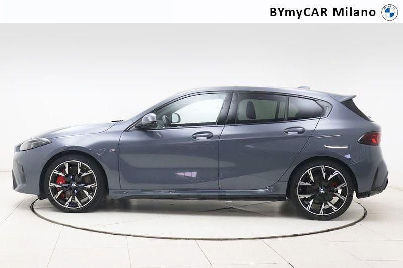 Usata BMW 118 Comfort Edition 150 CV (110 kW) 2024 Storm bay metallizzato Utilitaria