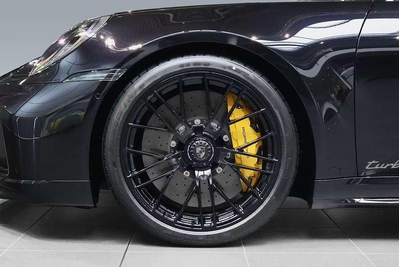 Usata Porsche 911 Turbo S 711 CV (522 kW) 2026 Nero metallizzato Coupé