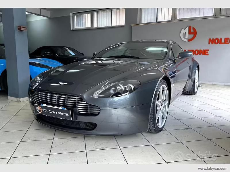 Usata Aston Martin V8 Vantage 385 CV (283 kW) 2006 Grigio Coupé