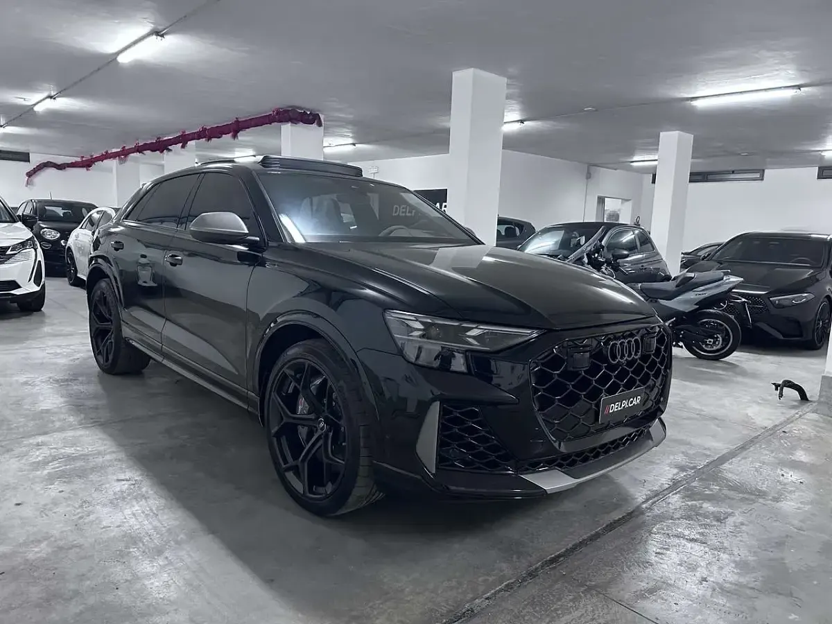 Usata Audi Q8 Performance 640 CV (470 kW) 2024 Nero SUV