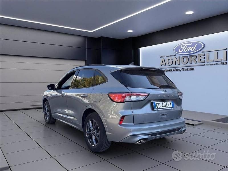 Usata Ford Kuga ST-Line X 225 CV (165 kW) 2022 Grigio SUV
