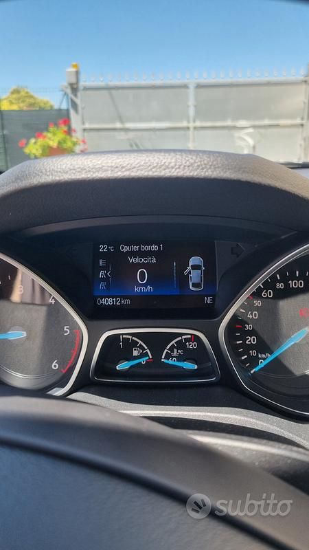 Usata Ford Kuga 120 CV (88 kW) 2019 Nero SUV
