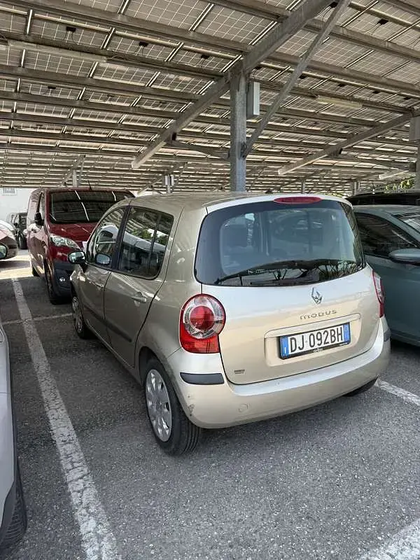 Usata Renault Modus 75 CV (55 kW) 2007 Monovolume
