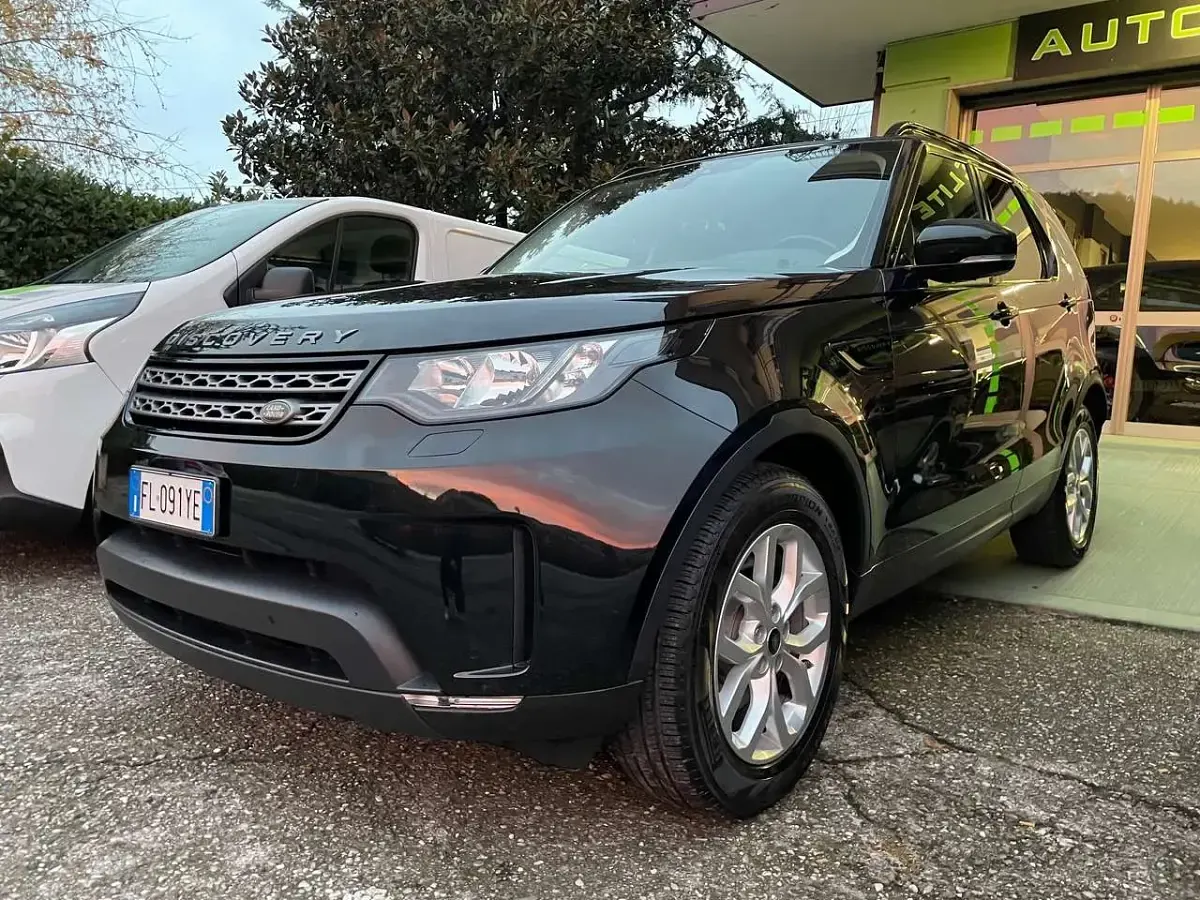 Usata Land Rover Discovery SE 179 CV (131 kW) 2017 Nero SUV