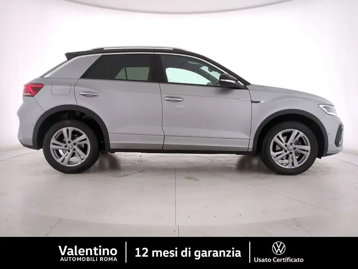 Usata VW T-Roc R-line 150 CV (110 kW) 2024 Grigio SUV