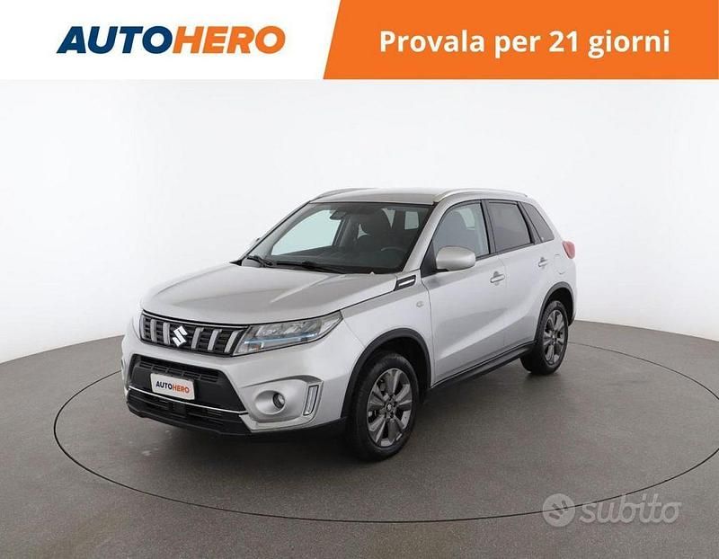 Grigio Usata 2022 Suzuki Vitara Cool SUV | 19.599 € (Buon prezzo) - Immagine 1/2
