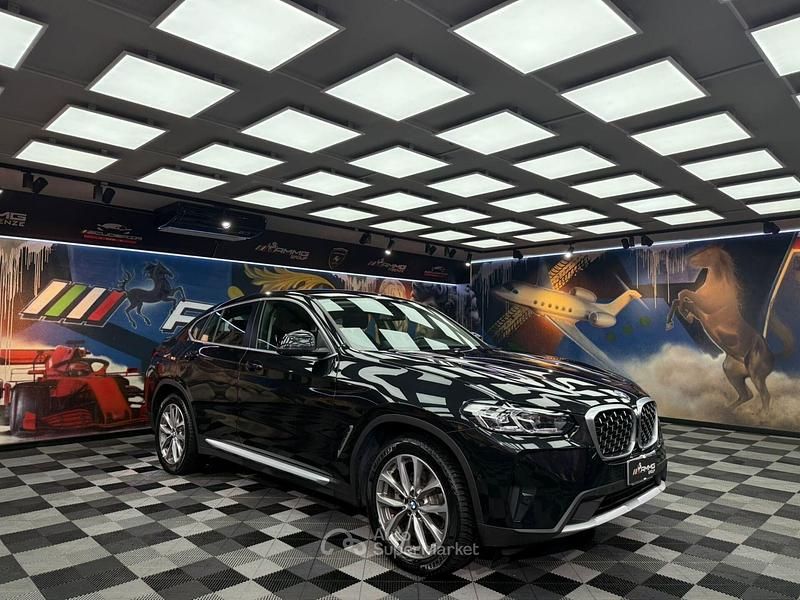 Usata BMW X4 Efficient Dynamics 190 CV (139 kW) 2022 Blu SUV