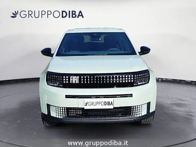 Usata Fiat Grande Panda Icon 110 CV (80 kW) 2025 Utilitaria