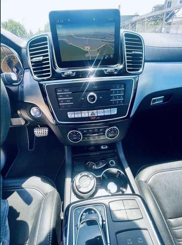 Käytetty Mercedes GLE500 Premium 453 HP (333 kW) 2016 Katumaasturi