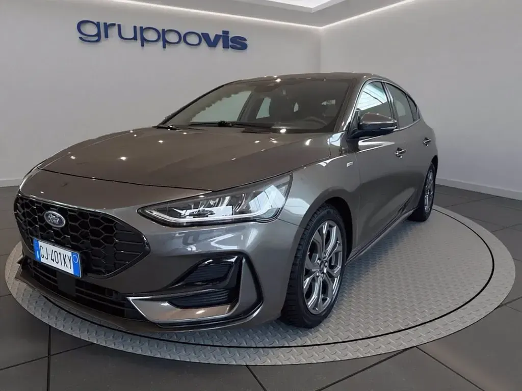 Usado Ford Focus ST-Line 120 HP (88 kW) 2022 Sedan