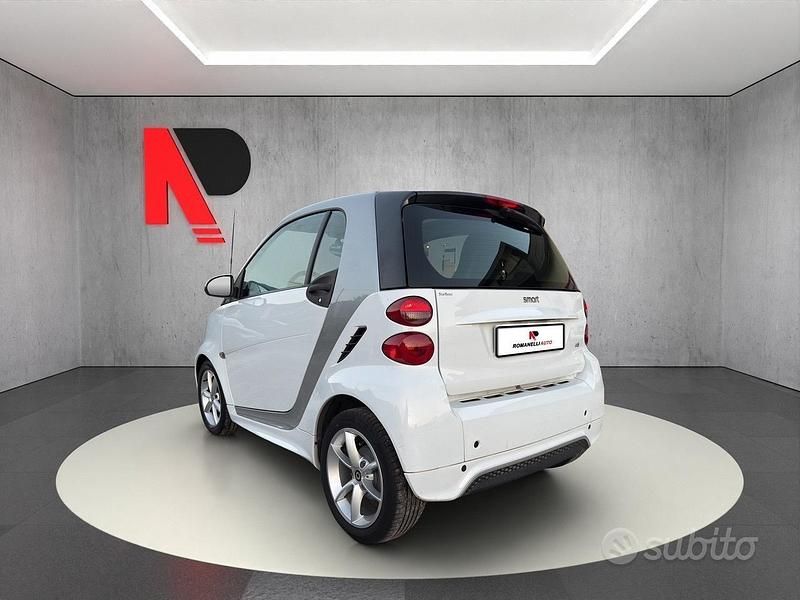 Usata Smart ForTwo Coupé Passion 54 CV (39 kW) 2012 Bianco Coupé
