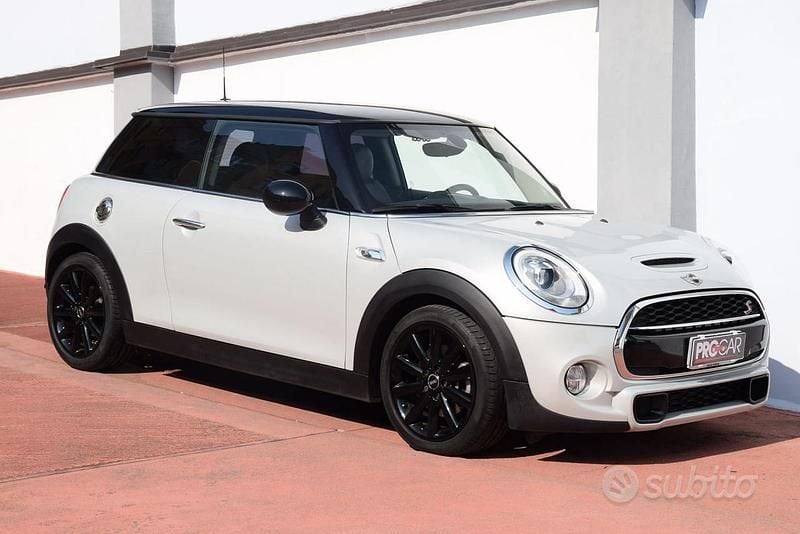 Grigio metallizzato Usata 2016 Mini Cooper S Hype Utilitaria | 16.900 € (Buon prezzo) - Immagine 1/4