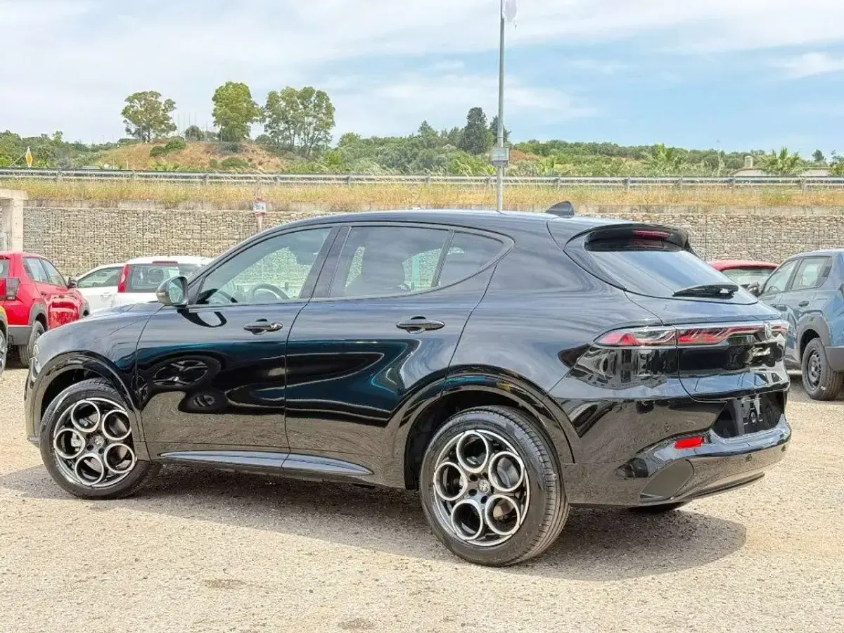 Nuova Alfa Romeo Tonale Sprint 131 CV (96 kW) 2026 Nero SUV
