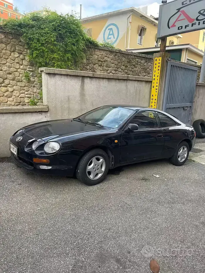 Usata Toyota Celica GT 116 CV (85 kW) 1996 Nero metallizzato Coupé