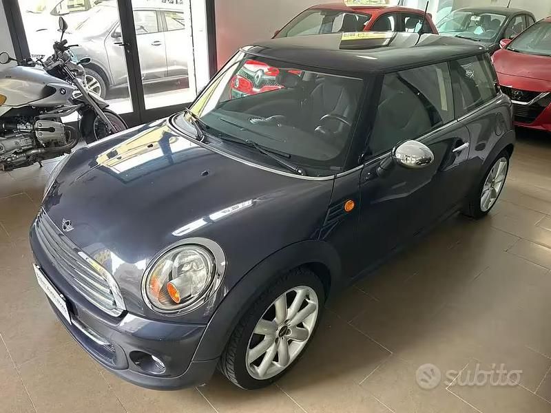 Usata Mini Cooper 122 CV (89 kW) 2011 Blu Utilitaria