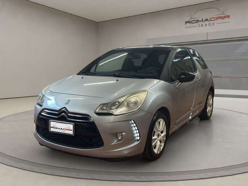Grigio Usata 2010 DS Automobiles DS3 Chic Coupé | 4980 € (Buon prezzo) - Immagine 1/4