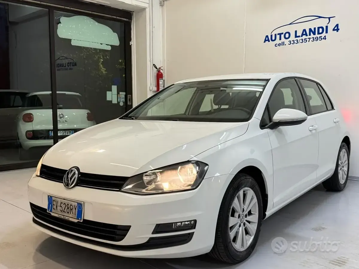 Usata VW Golf VII Trendline 105 CV (77 kW) 2014 Bianco Berlina