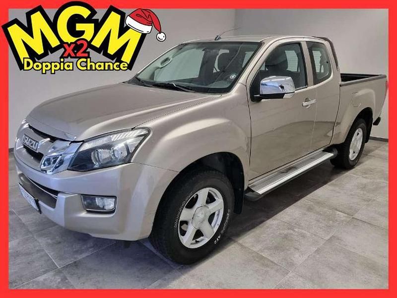 Grigio Usata 2014 Isuzu D-Max SUV | 18.760 € (Ottimo prezzo) - Immagine 1/4