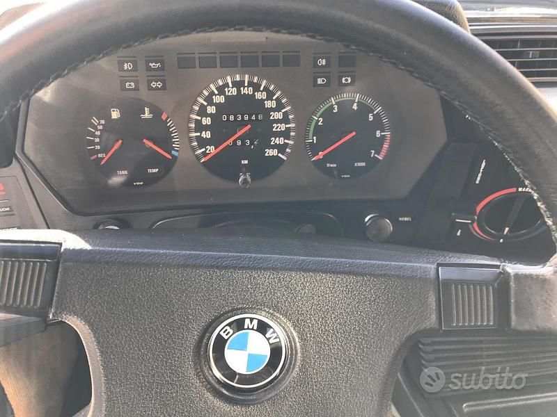 Usata BMW 635 218 CV (160 kW) 1981 Grigio Coupé