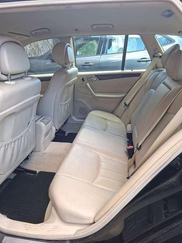 Usata Mercedes C220 Elegance 150 CV (110 kW) 2006 Nero Station wagon