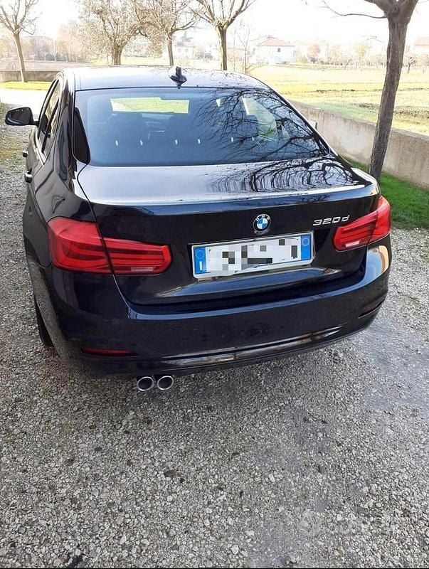 Usata BMW 320 190 CV (139 kW) 2016 Nero Berlina