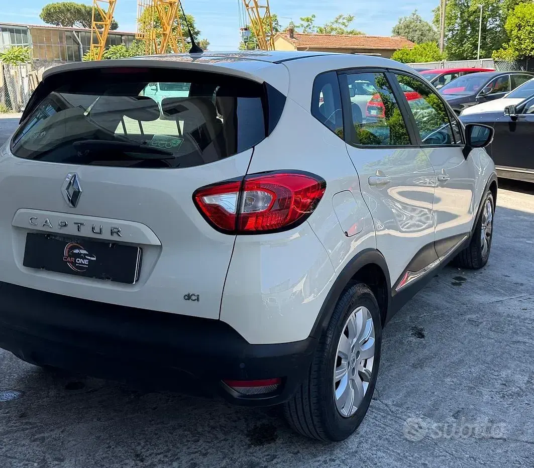 Usata Renault Captur 90 CV (66 kW) 2014 Beige SUV