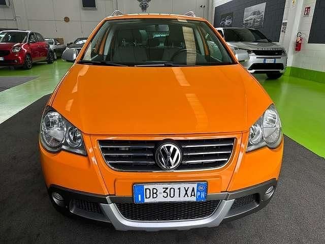 Usata VW Polo Cross 69 CV (50 kW) 2006 Arancione Utilitaria