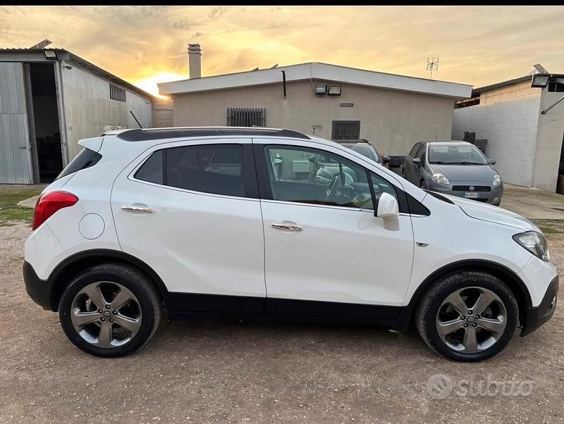 Usata Opel Mokka 131 CV (96 kW) 2013 Bianco SUV