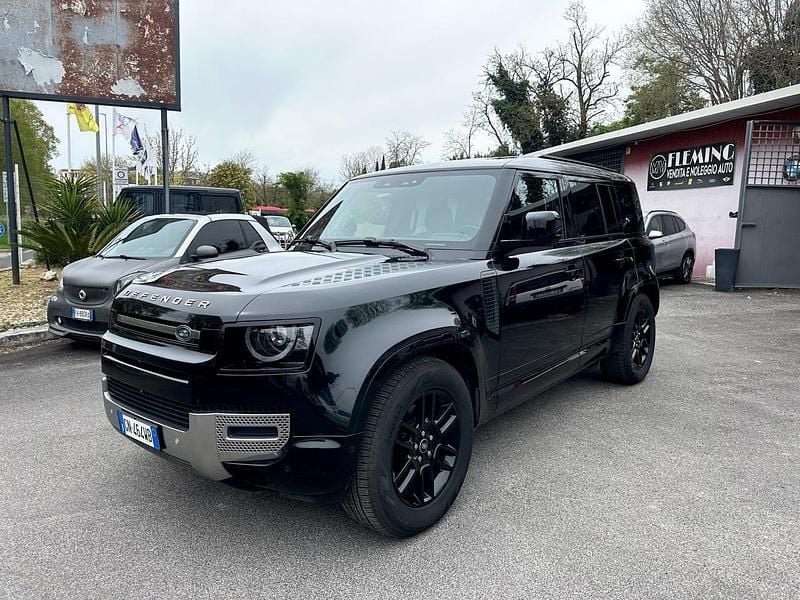 Usata Land Rover Defender SE Dynamic 200 CV (147 kW) 2023 Nero SUV