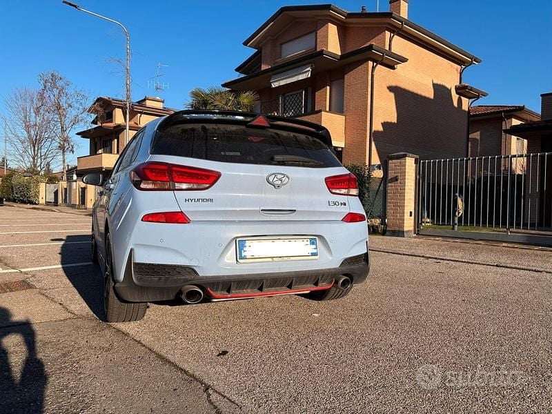 Usata Hyundai i30 N Performance 275 CV (202 kW) 2020 Blu Berlina