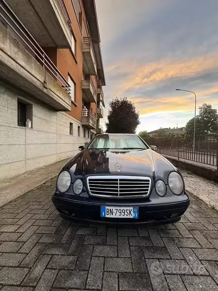 Usata Mercedes CLK200 163 CV (119 kW) 2000 Blu Berlina