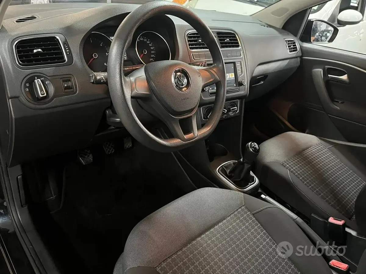 Usata VW Polo 75 CV (55 kW) 2017 Nero Berlina