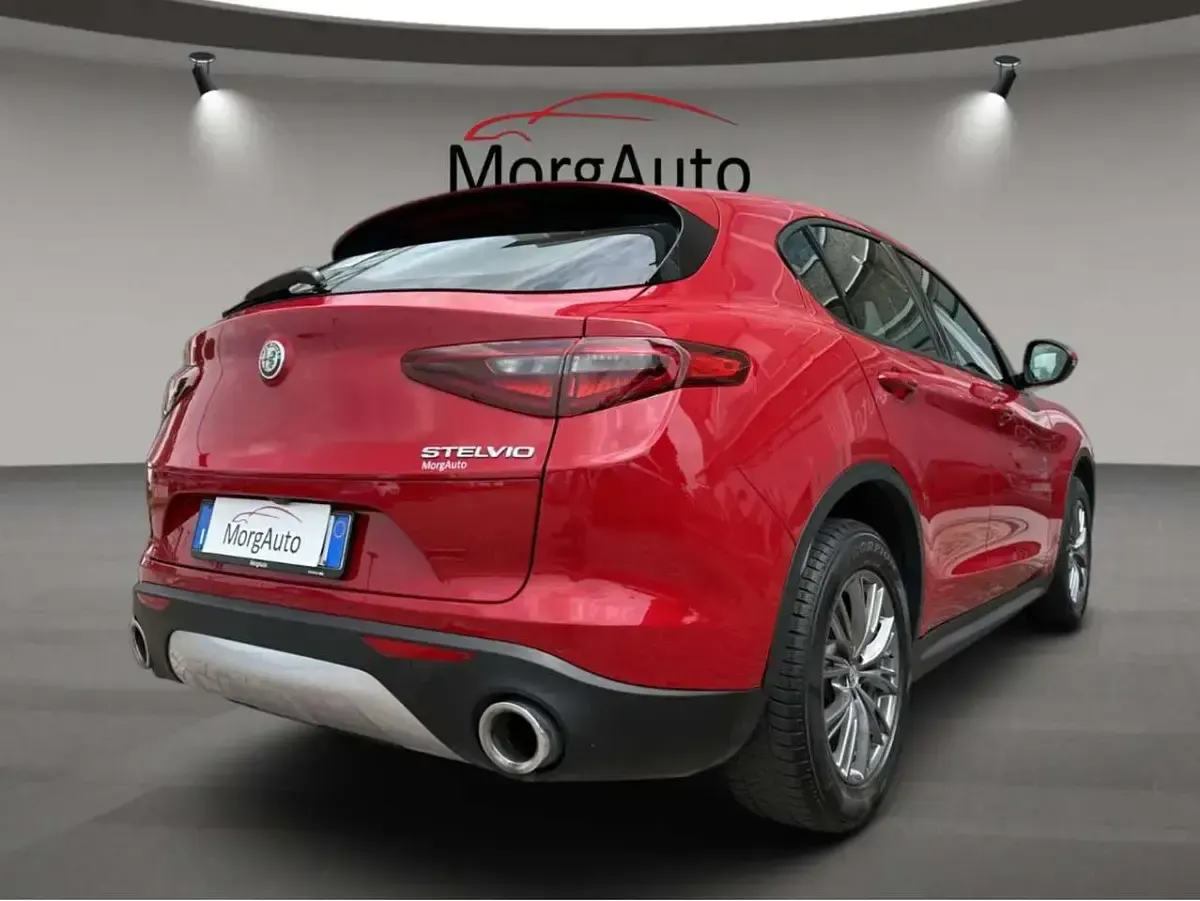 Usata Alfa Romeo Stelvio 190 CV (139 kW) 2018 Rosso alfa SUV