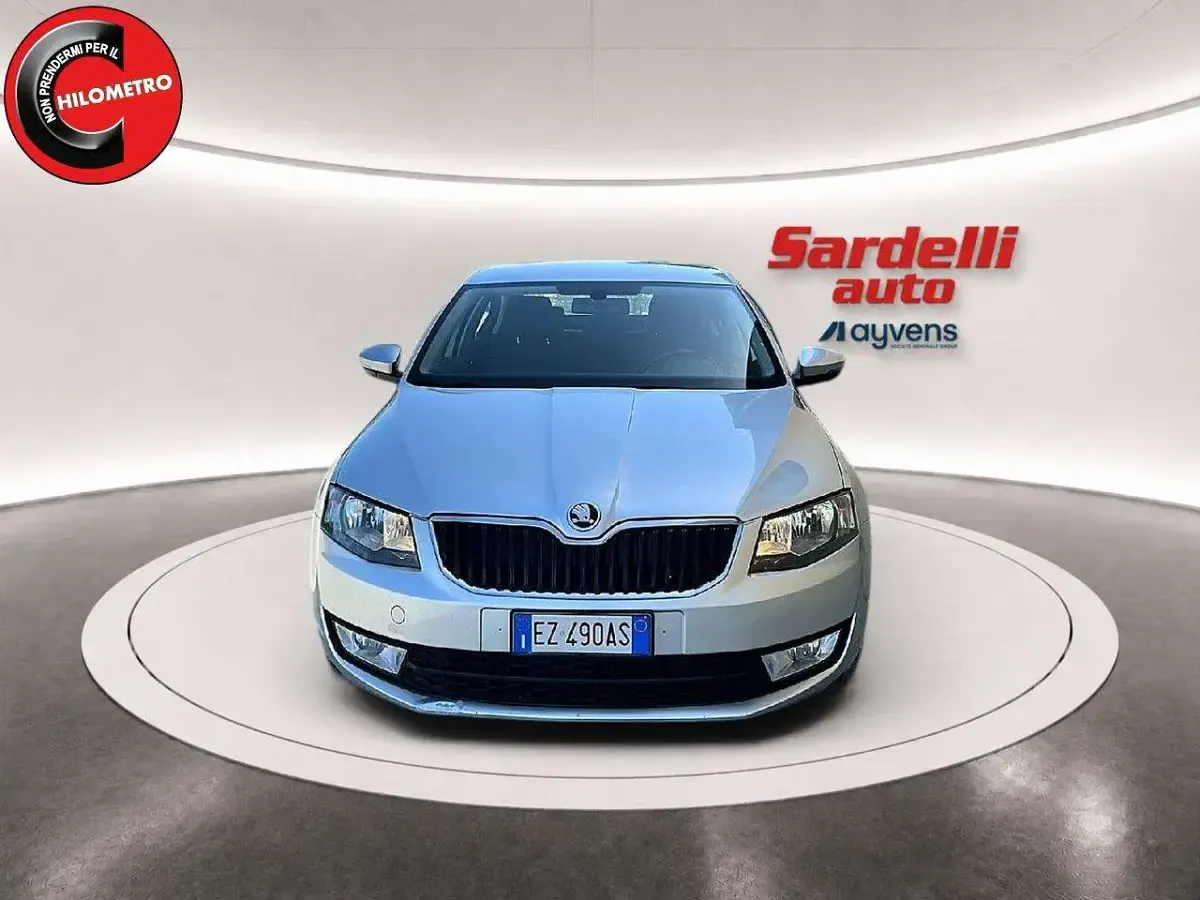 Usata Skoda Octavia 105 CV (77 kW) 2015 Grigio Station wagon
