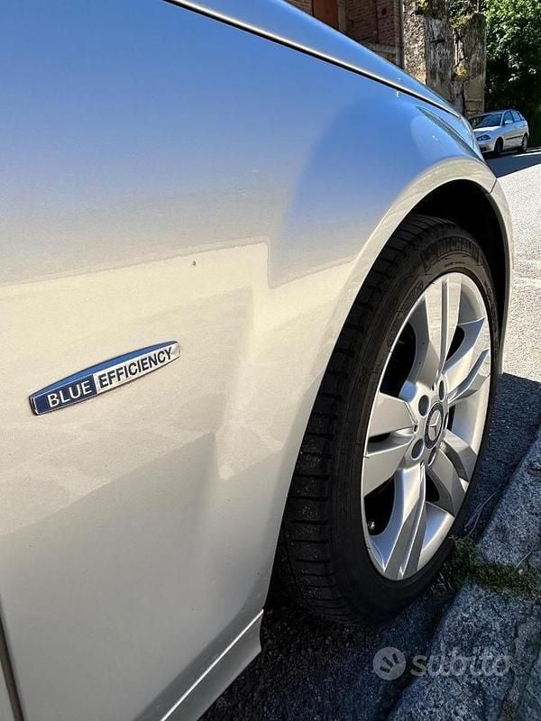 Usata Mercedes C220 170 CV (125 kW) 2012 Grigio Berlina