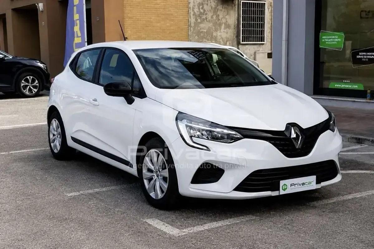 Usata Renault Clio Business 72 CV (52 kW) 2020 Bianco Utilitaria