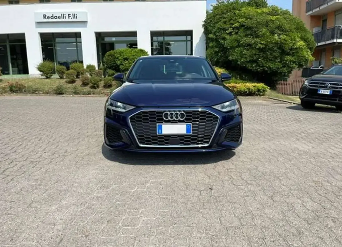 Usata Audi A3 S-Line 116 CV (85 kW) 2021 Blu/azzurro Berlina