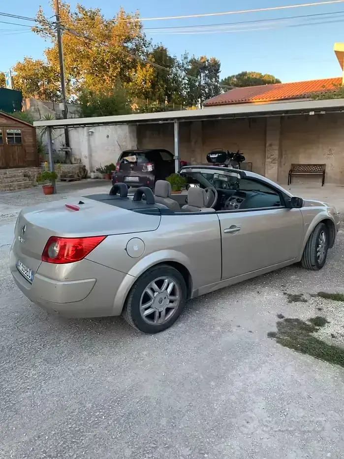 Usata Renault Mégane Cabriolet 106 CV (77 kW) 2008 Bianco Cabrio