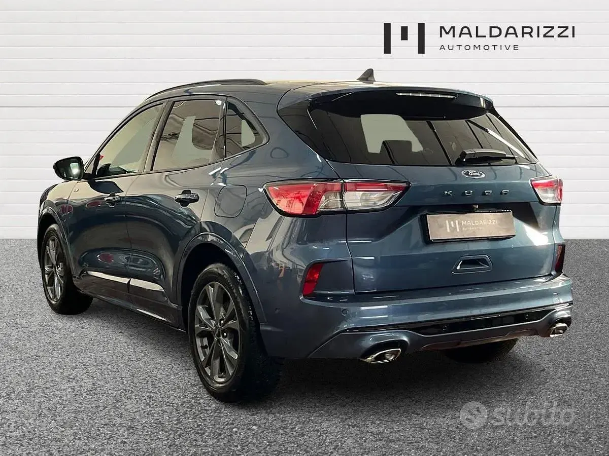 Usata Ford Kuga ST-Line X 120 CV (88 kW) 2023 Blu SUV